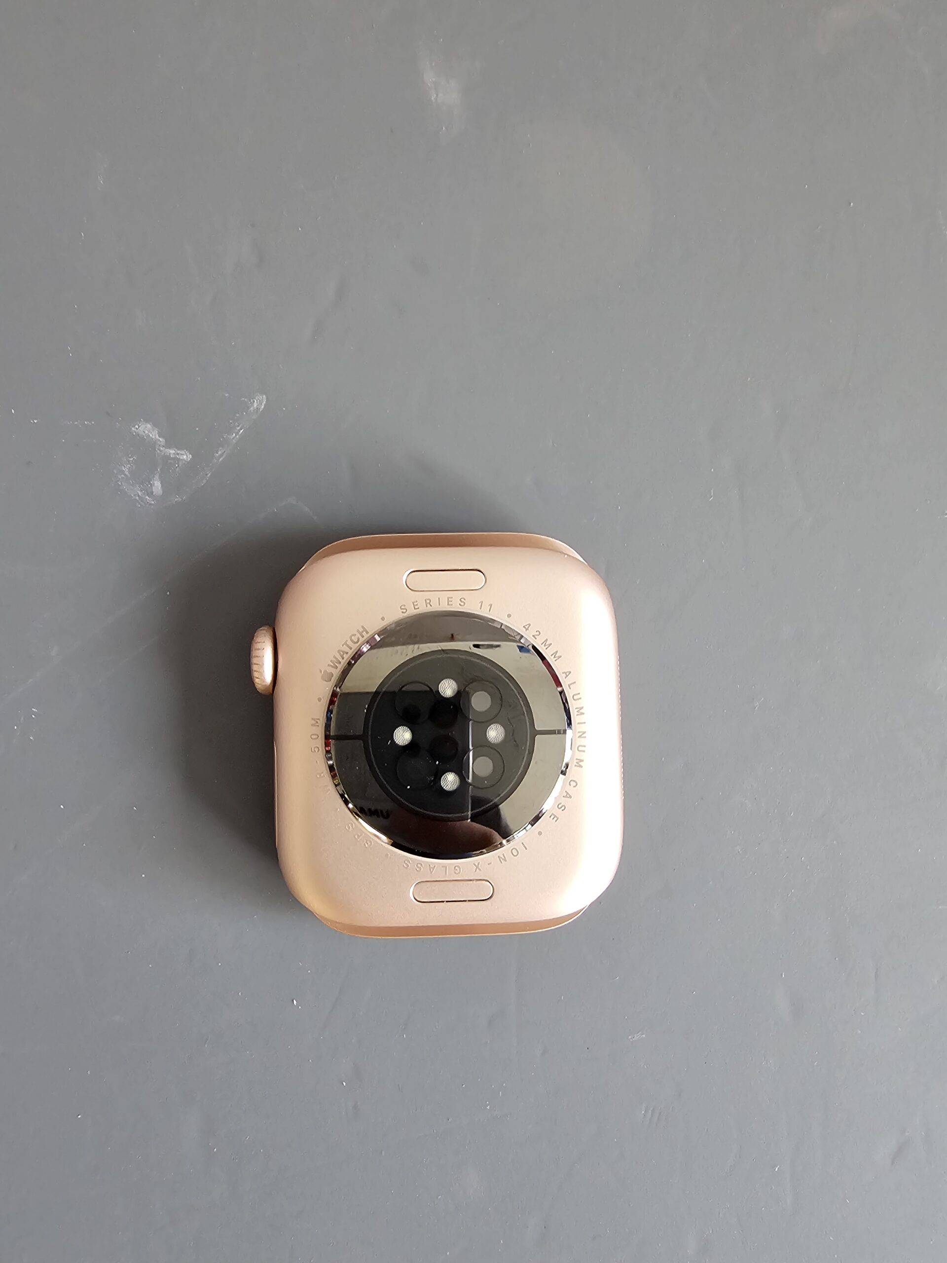 apple watch series 11 42 mm – rose/zlatá (na diely, zamknuté) apple watch series 11 42 mm – rose/zlatá (na diely, zamknuté)