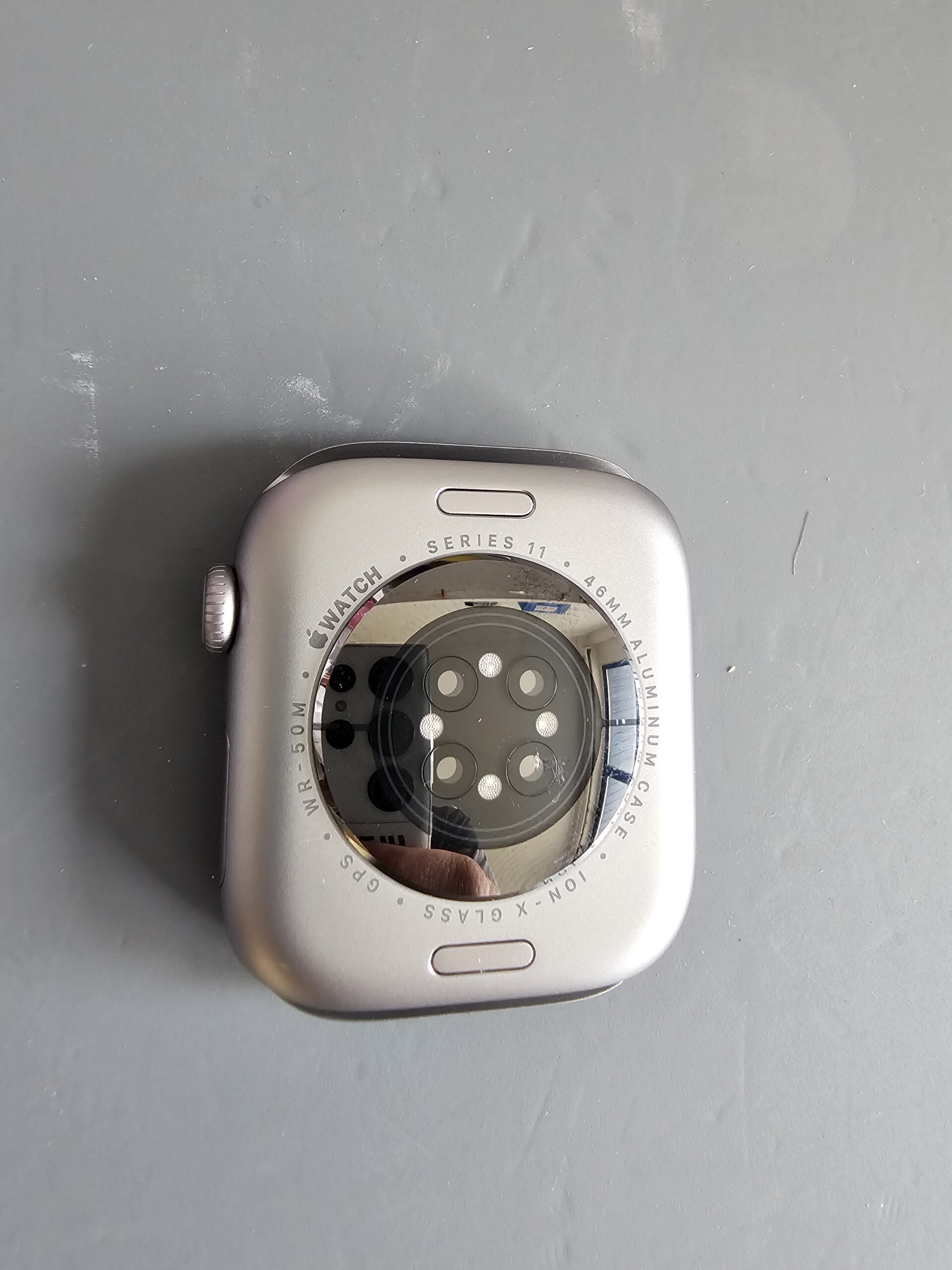 apple watch series 11 46 mm – strieborná (na diely, zamknuté) apple watch series 11 46 mm – strieborná (na diely, zamknuté)