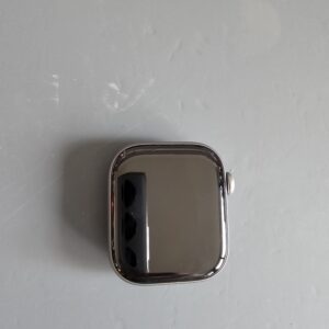 apple watch series 11 46 mm – strieborná (na diely, zamknuté)