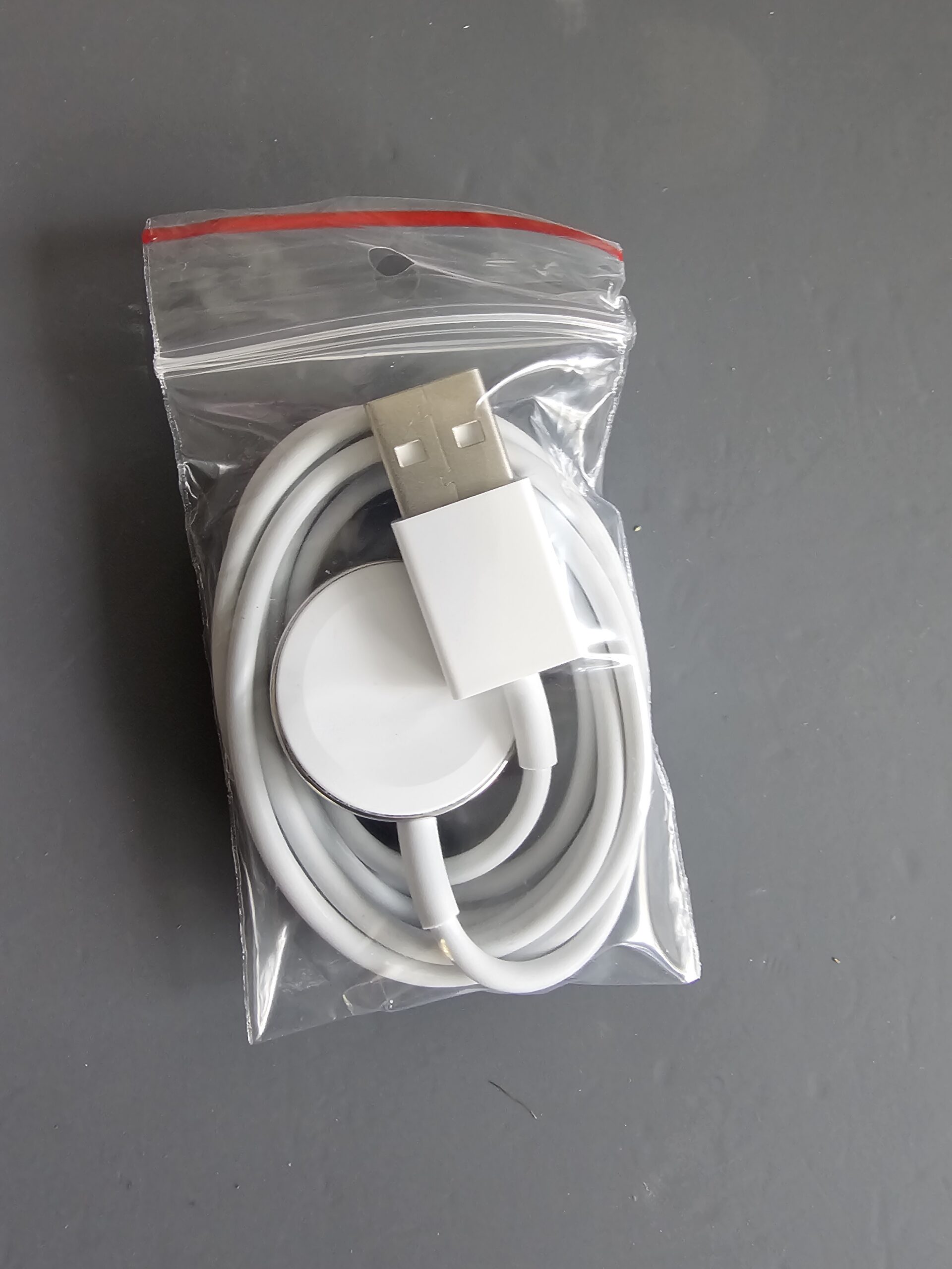 apple watch – originál nabíjací kábel usb a (nerezový) apple watch – originál nabíjací kábel usb a (nerezový)