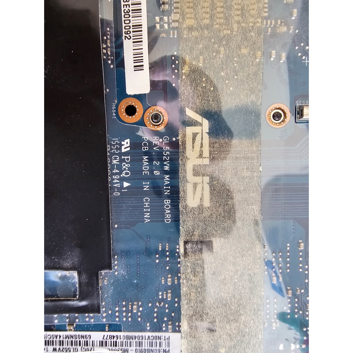 asus gl552vw main board rev 2.0 – detail potlače pn 60nb0910 ASUS GL552VW MAIN BOARD REV 2.0 – detail potlače PN 60NB0910